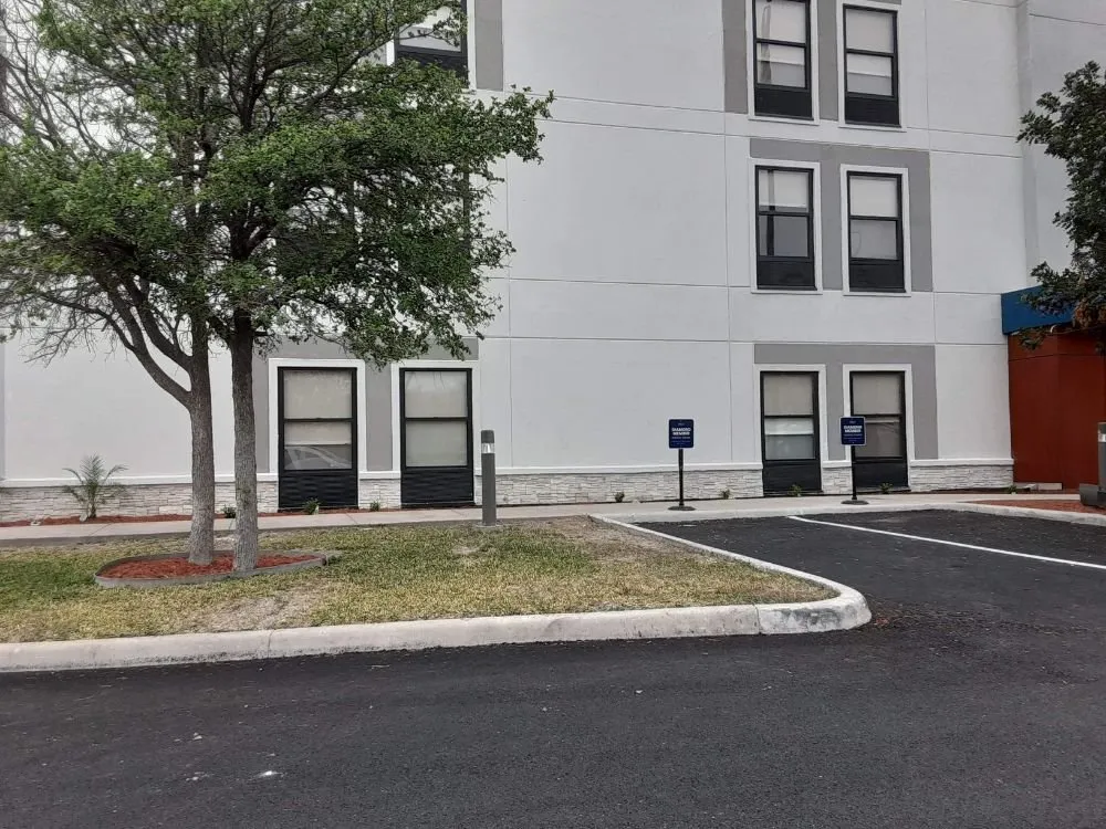 Custom yard maintenance in Eagle Pass, TX by LNB Landscaping