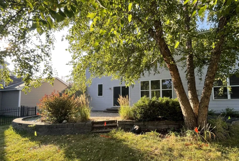 Custom yard maintenance near you across Oakdale, MN - LNG Landscapes