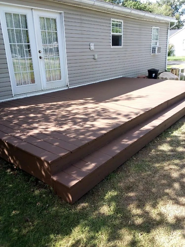 Trusted lawn mowing service in Oberlin, OH - LN'S Pressure Washing & Maintenance