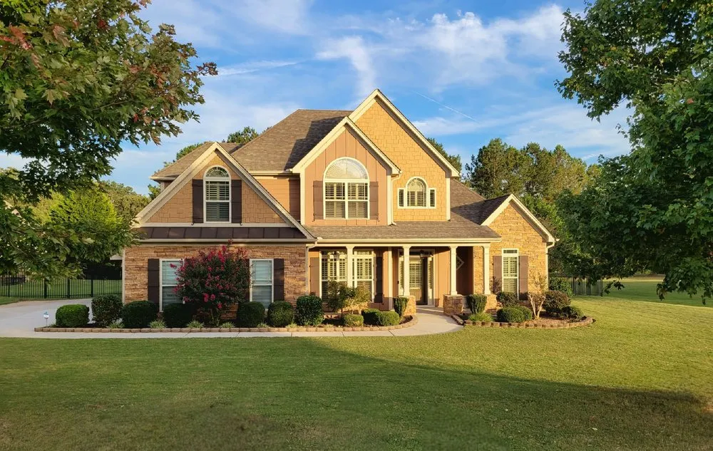Expert residential landscaping in Senoia, GA by Lo-Country LawnCare