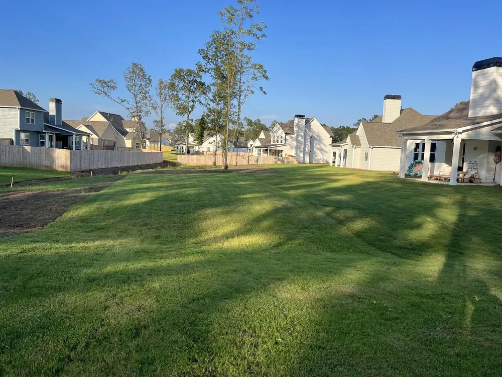 Local garden landscaping experts serving Senoia, GA - Lo-Country LawnCare