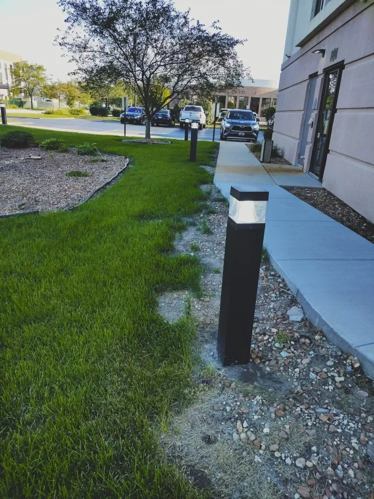 Local landscaping services in Glendale Heights, IL by L&O Landscaping and Sealcoating