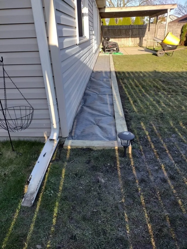 Reliable lawn care service experts serving Glendale Heights, IL - L&O Landscaping and Sealcoating