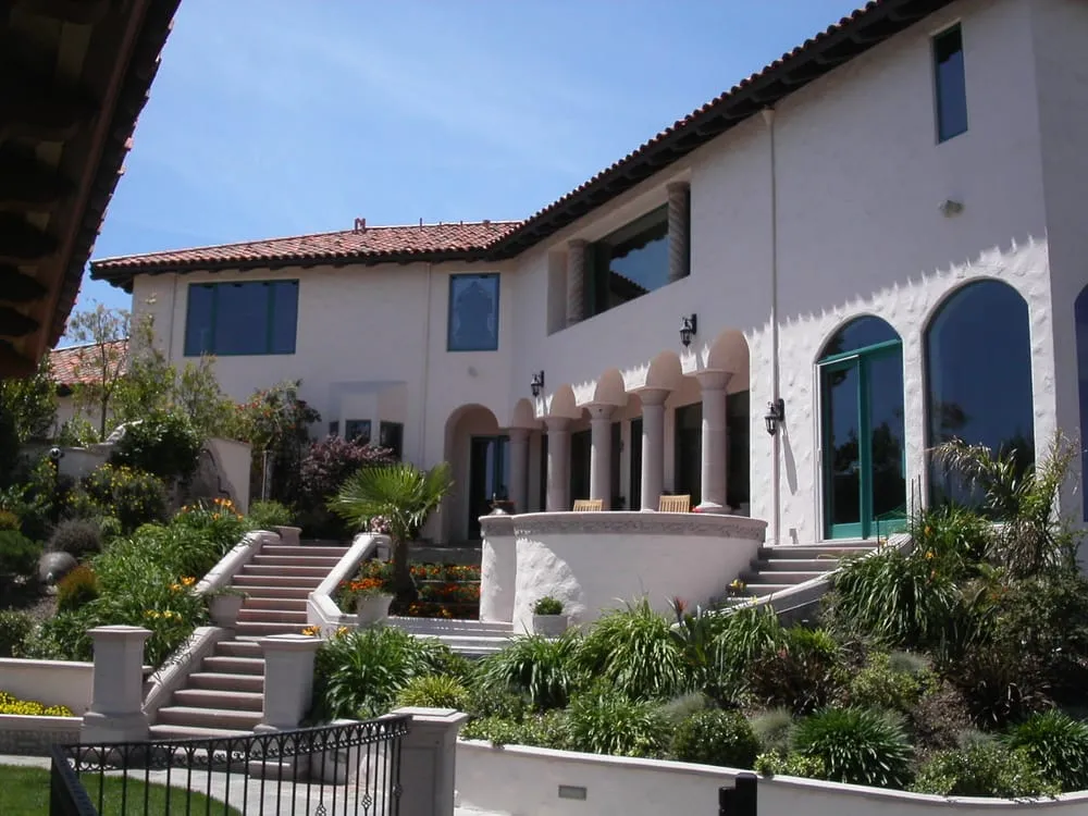 Expert yard maintenance experts serving San Jose, CA - Loayza's Landscaping, Pools & Spas