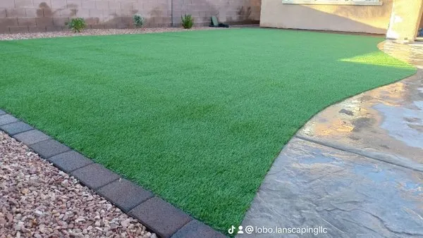 Lobo Landscaping & Maintenance Logo