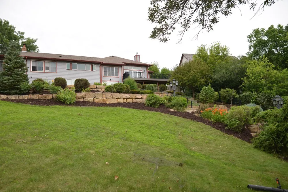 Top-rated yard cleanup service in White Bear Lake, MN - Local Hometown Heroes