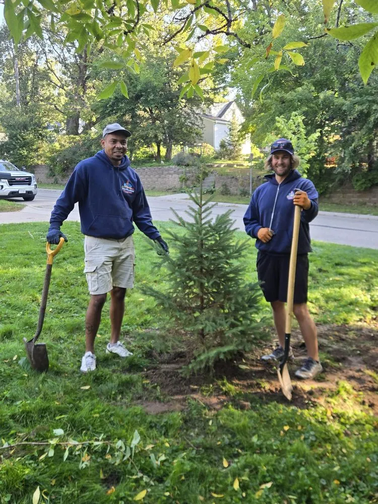 Top-rated landscape installation in Woodbury, MN by Local Hometown Heroes
