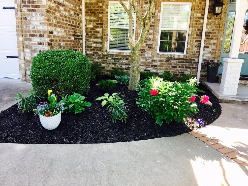 Reliable yard cleanup service in Fayetteville, AR - Local Landscapes By Wendy Ewing & Sons