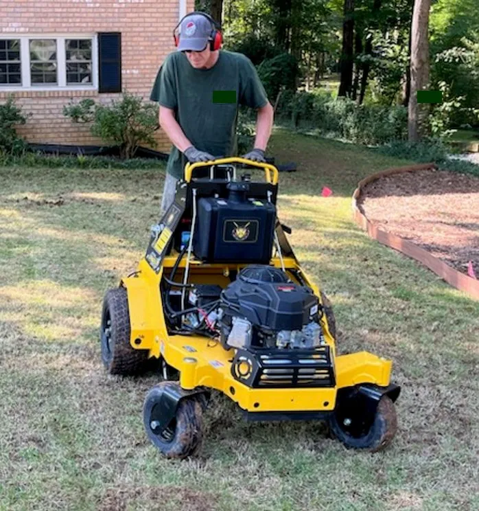 Professional yard maintenance for beautiful yards in Kennesaw, GA by Local Lawns Georgia