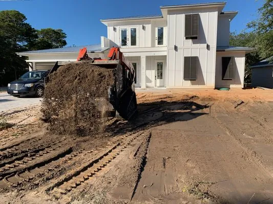 Local Roots Unlimited Logo