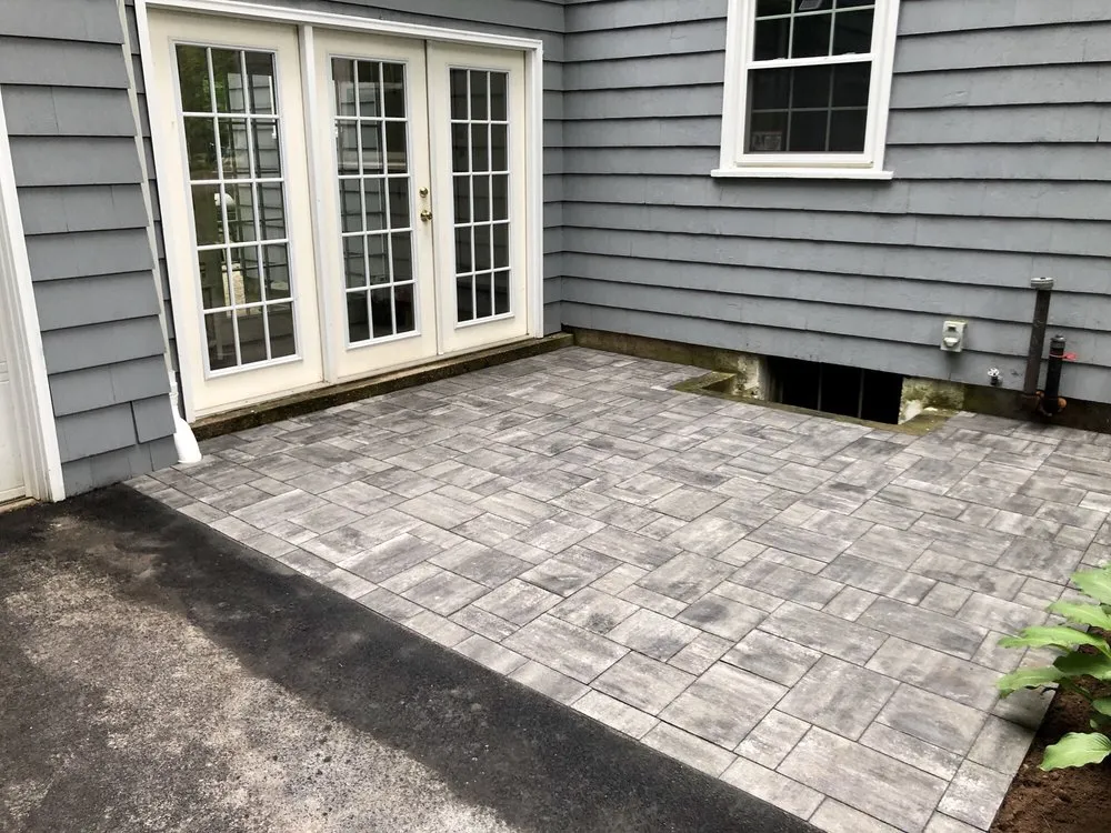 Professional landscape installation experts serving Farmington, CT - LocalChoice Landscaping