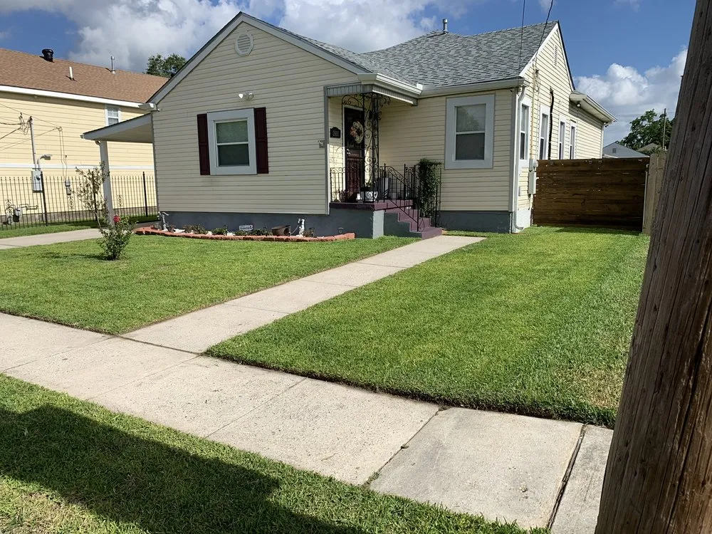 Local lawn mowing service in New Orleans, LA - Loc'd Lawncare