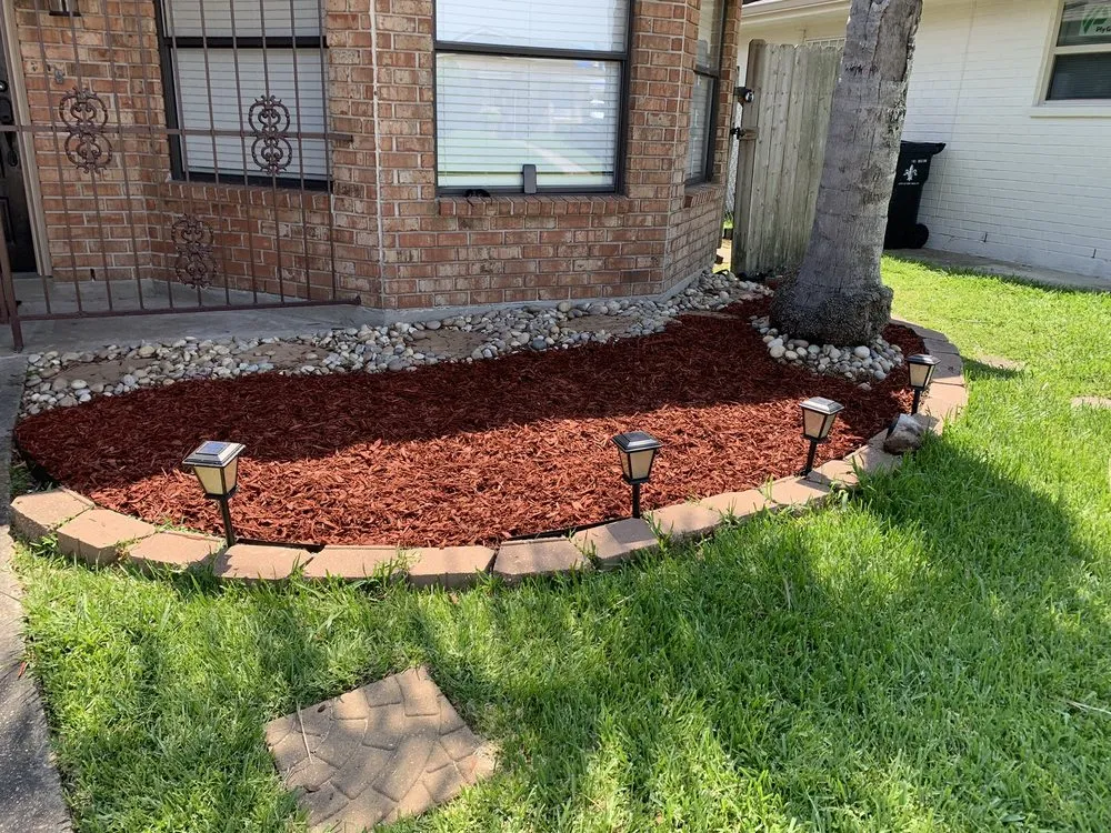 Custom yard maintenance for residential properties in New Orleans, LA by Loc'd Lawncare