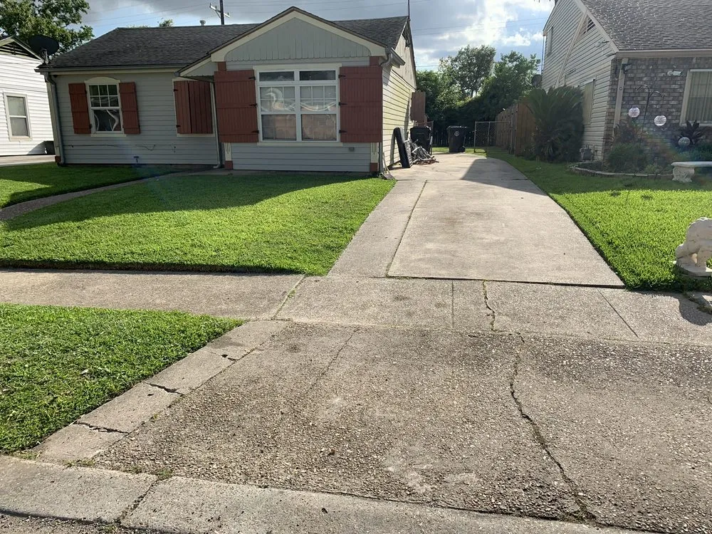 Expert garden landscaping experts serving New Orleans, LA - Loc'd Lawncare