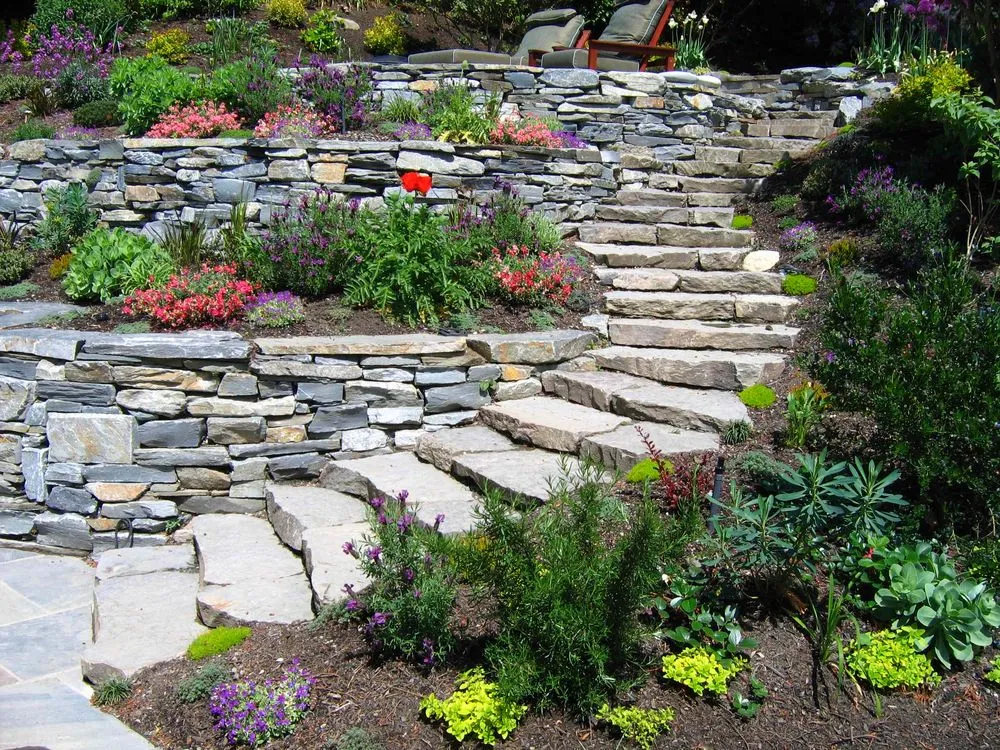 Local outdoor landscaping experts serving Wright City, MO - Lochness Landscaping