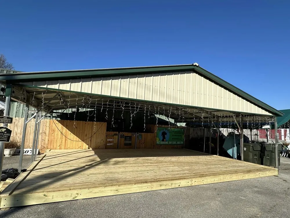 Top-rated outdoor landscaping for beautiful yards in Hazel Green, AL by Lockard's Outdoor Solutions