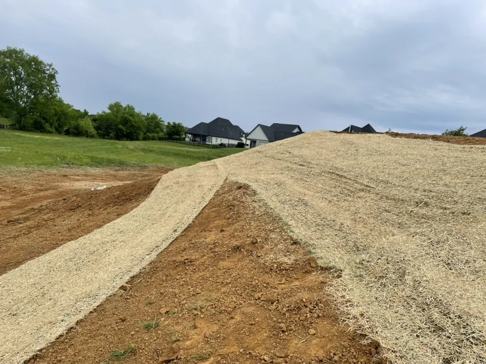 Expert outdoor landscaping experts serving Lebanon, TN - Lockert Lawn Maintenance