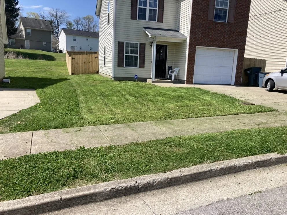 Professional yard cleanup service in Lebanon, TN by Lockert Lawn Maintenance