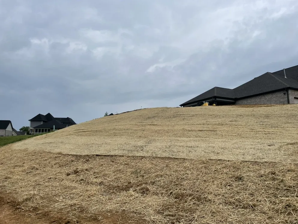 Professional yard maintenance in Lebanon, TN by Lockert Lawn Maintenance