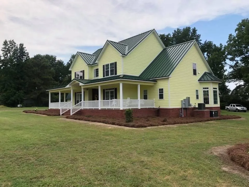 Expert yard maintenance in Darlington, SC by Locklair Property Management