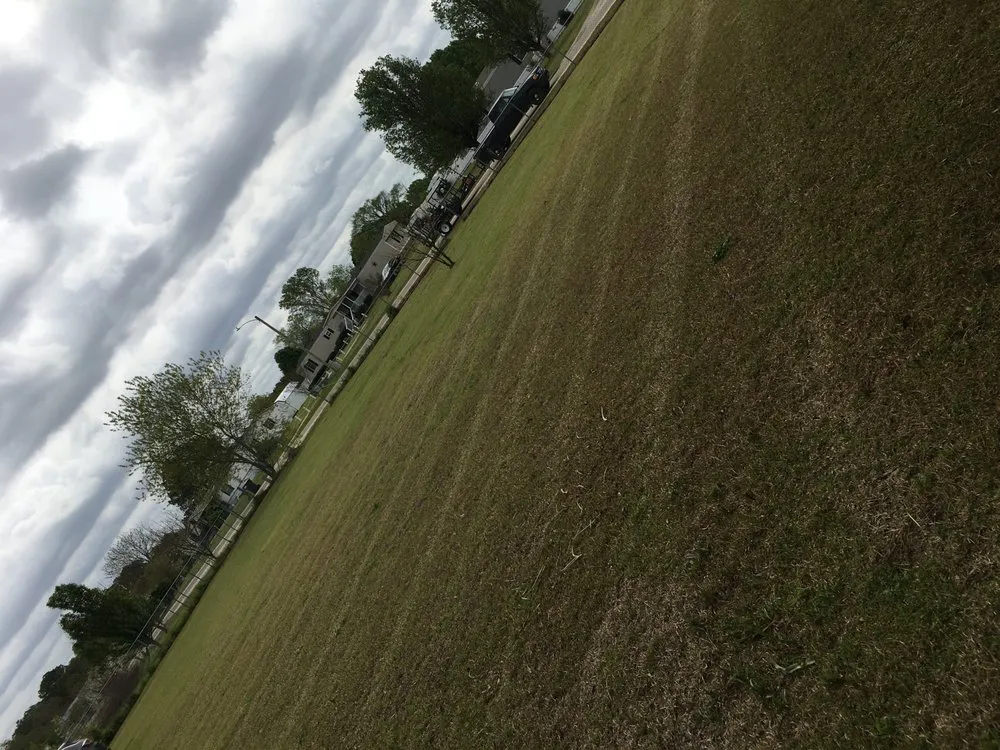 Affordable lawn mowing service in Lumberton, NC - Locklears Lawn Care