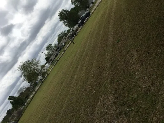 Locklears Lawn Care Logo