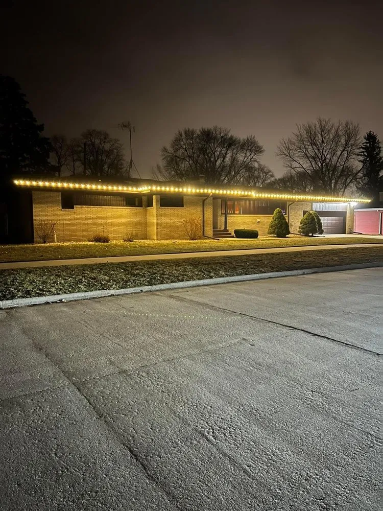 Custom outdoor landscaping in Ankeny, IA by Lockner Lawn Care & Landscaping