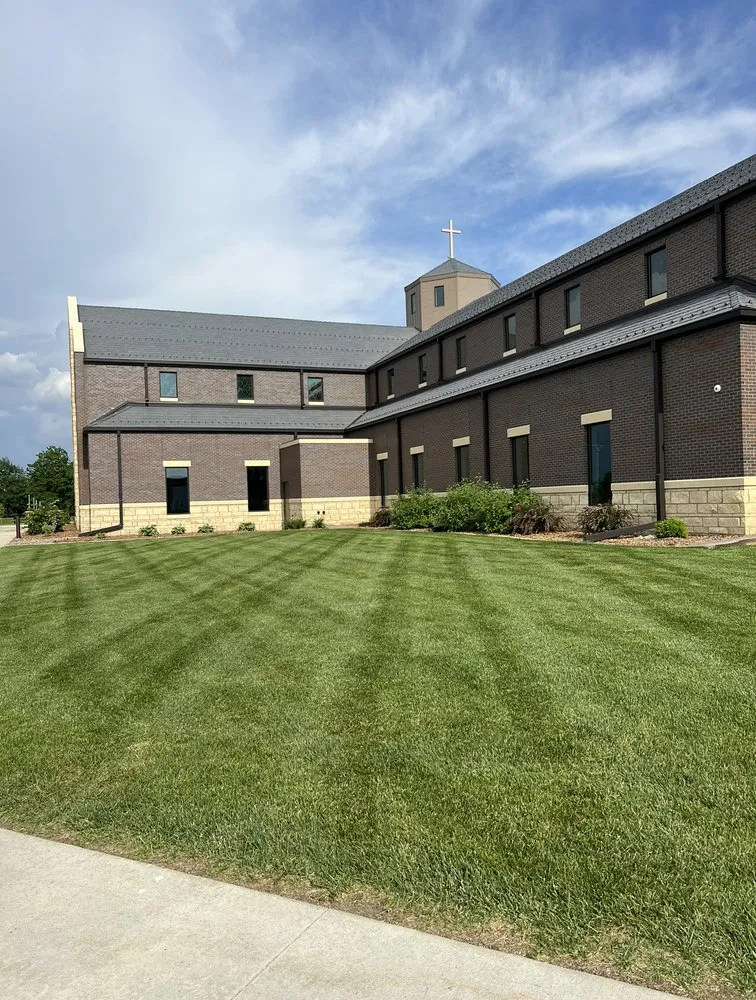 Expert yard cleanup service in Ankeny, IA by Lockner Lawn Care & Landscaping