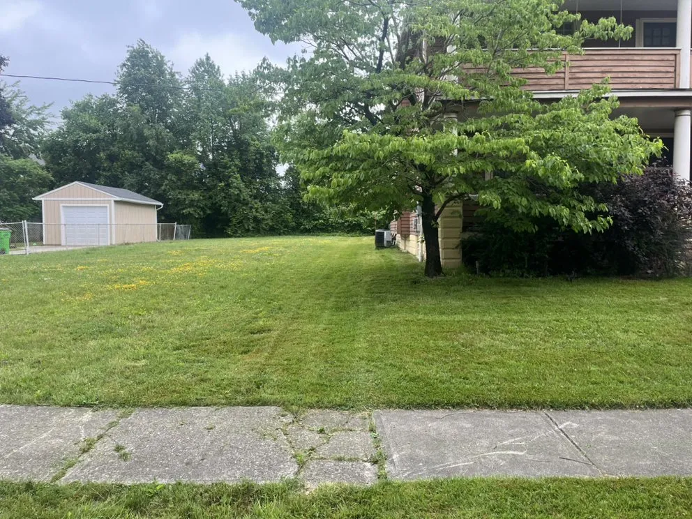 Professional garden landscaping for beautiful yards across Cleveland, OH - Loes Lawn and Care