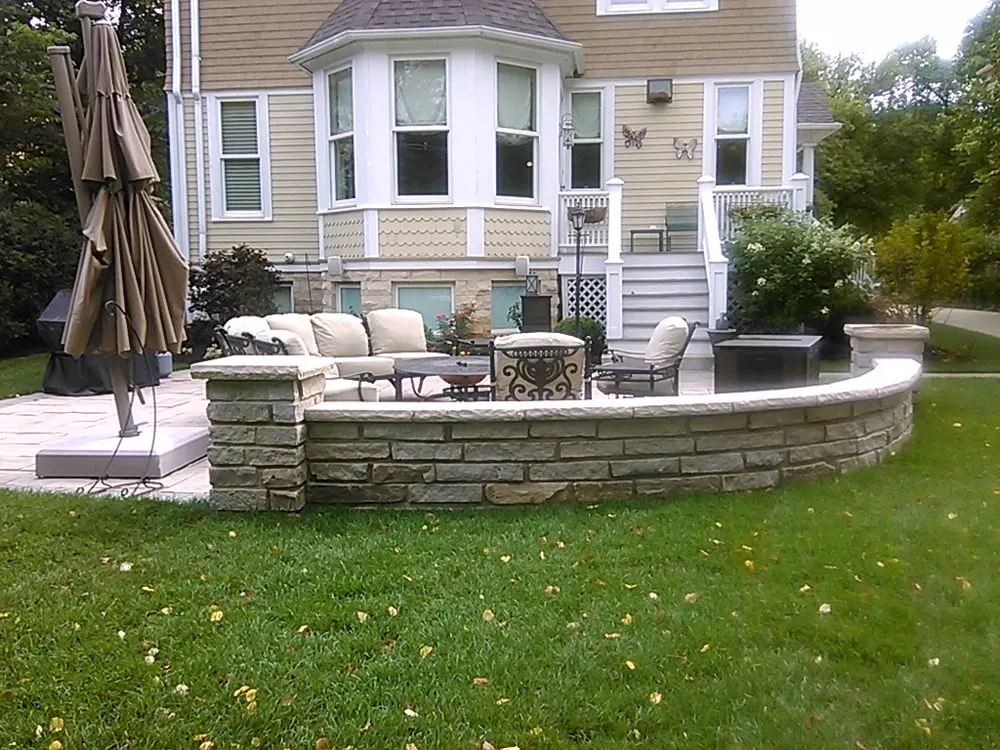 Top-rated outdoor landscaping in Brookfield, IL - Lofton Landscaping Company