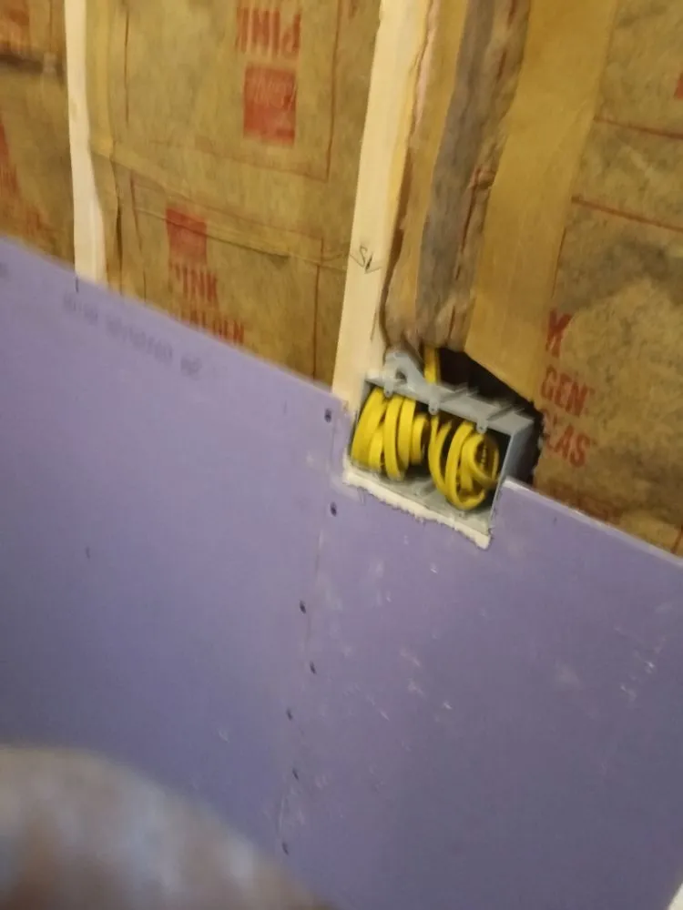 Professional lawn care service with custom design across Lake Monticello, VA - Lofton's Contractor and Maintenance Technician Center