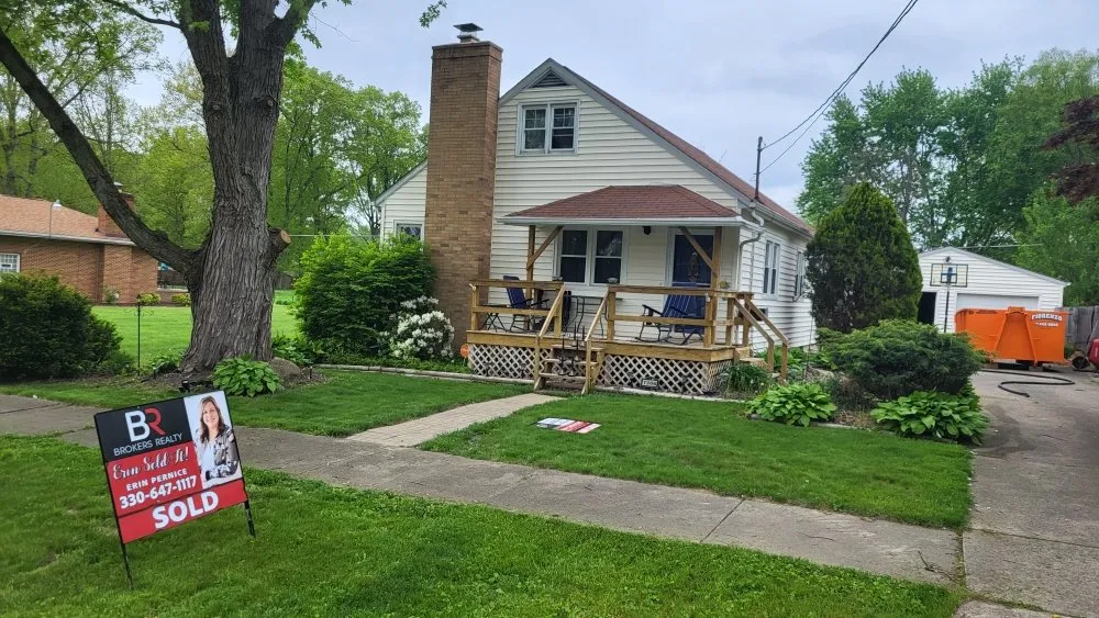 Affordable yard maintenance in Warren, OH by Logan Lawn Care