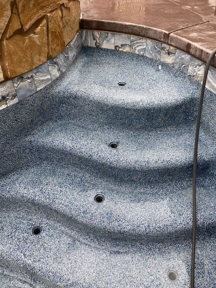 Custom lawn mowing service in Brentwood, CA by Logan Pools