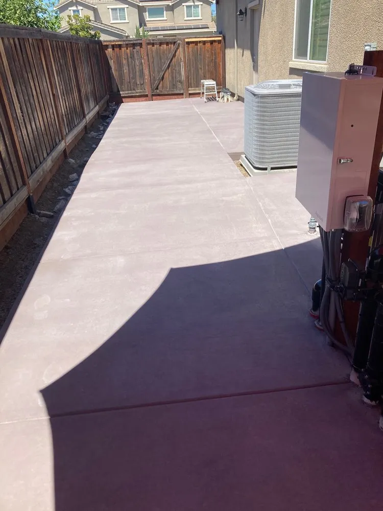 Professional yard maintenance near you in Brentwood, CA by Logan Pools