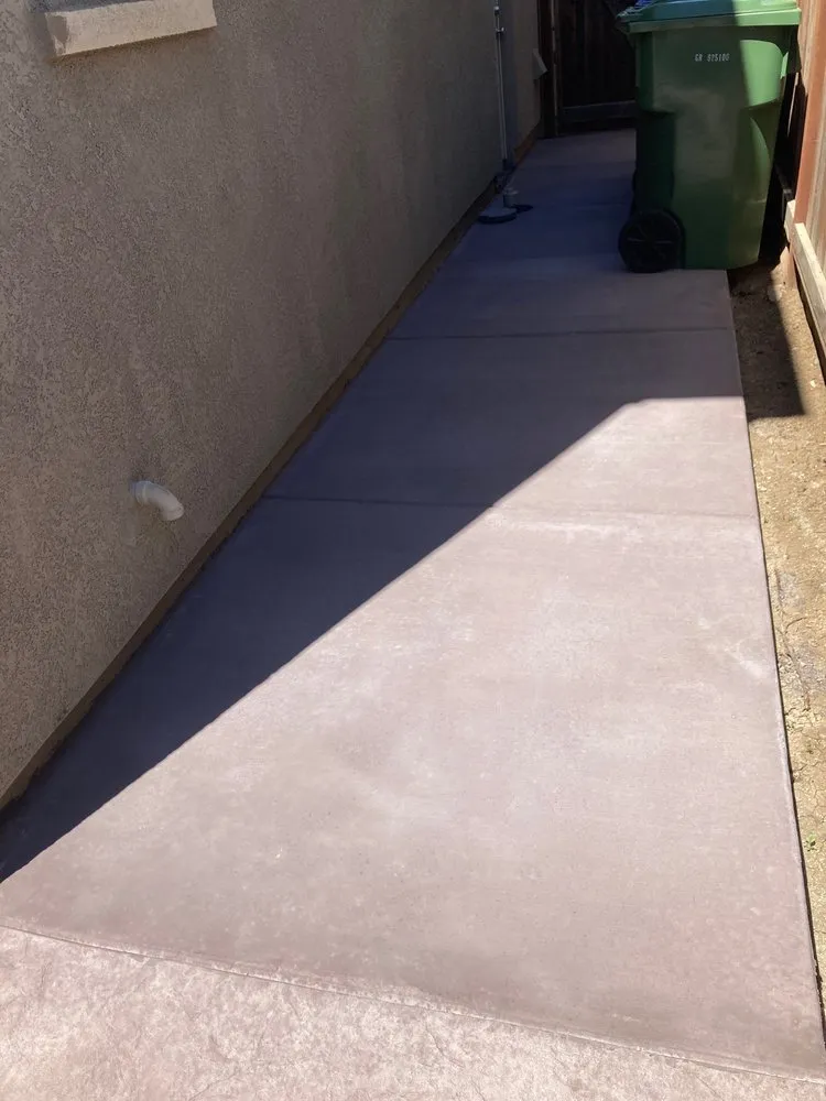 Reliable residential landscaping experts serving Brentwood, CA - Logan Pools