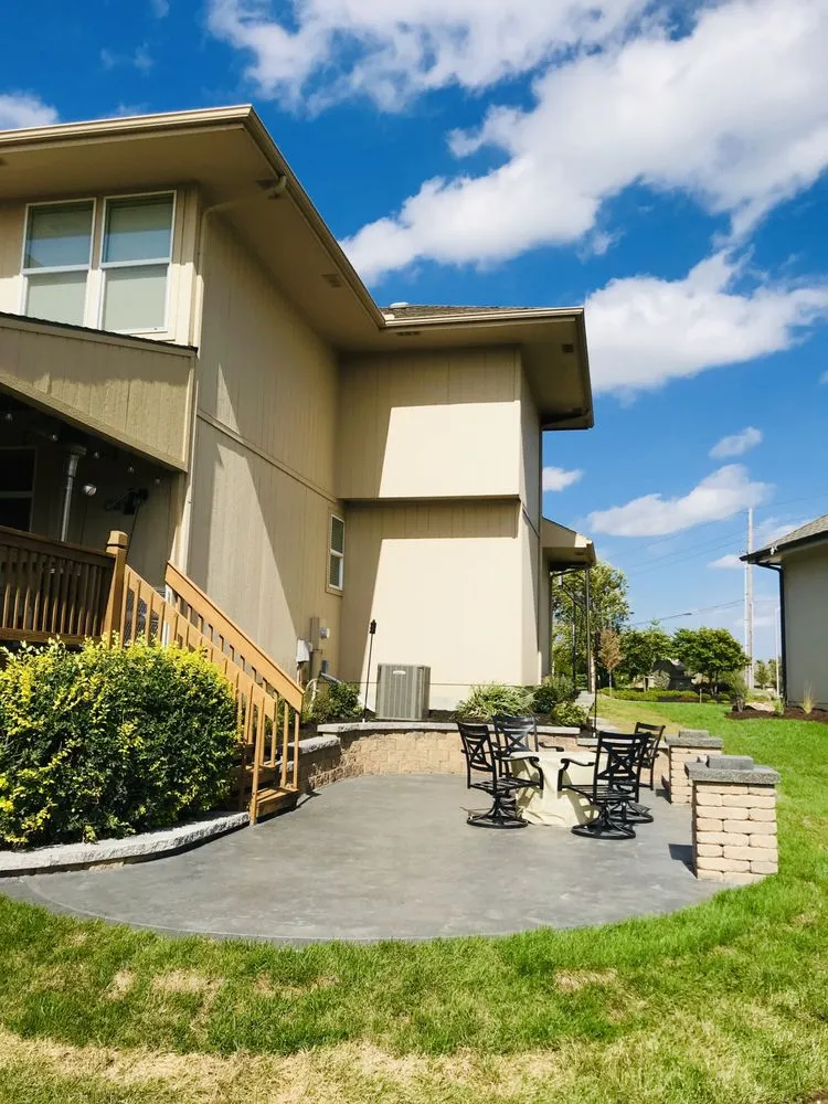 Reliable garden landscaping experts serving Olathe, KS - Logan Total Lawncare