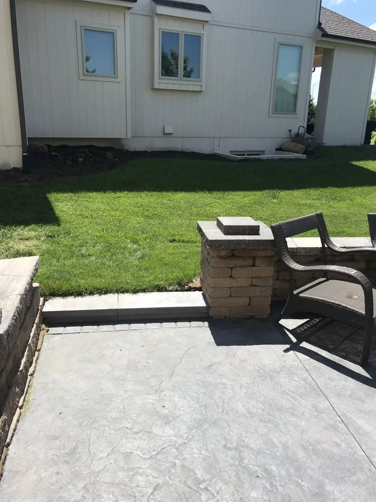 Professional yard maintenance for residential properties in Olathe, KS by Logan Total Lawncare