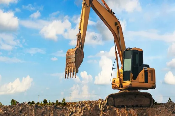 Logan’s Excavating & Snow Removal Logo