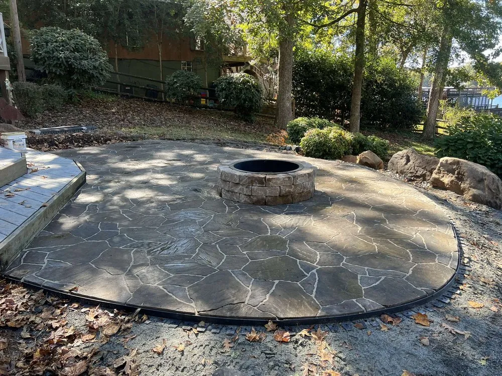 Custom outdoor landscaping with custom design in Denton, NC by Logan’s Landscaping