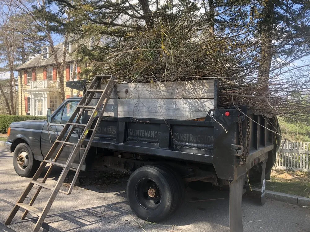 Reliable yard cleanup service for homes in Quincy, MA by Logan’s Landscaping