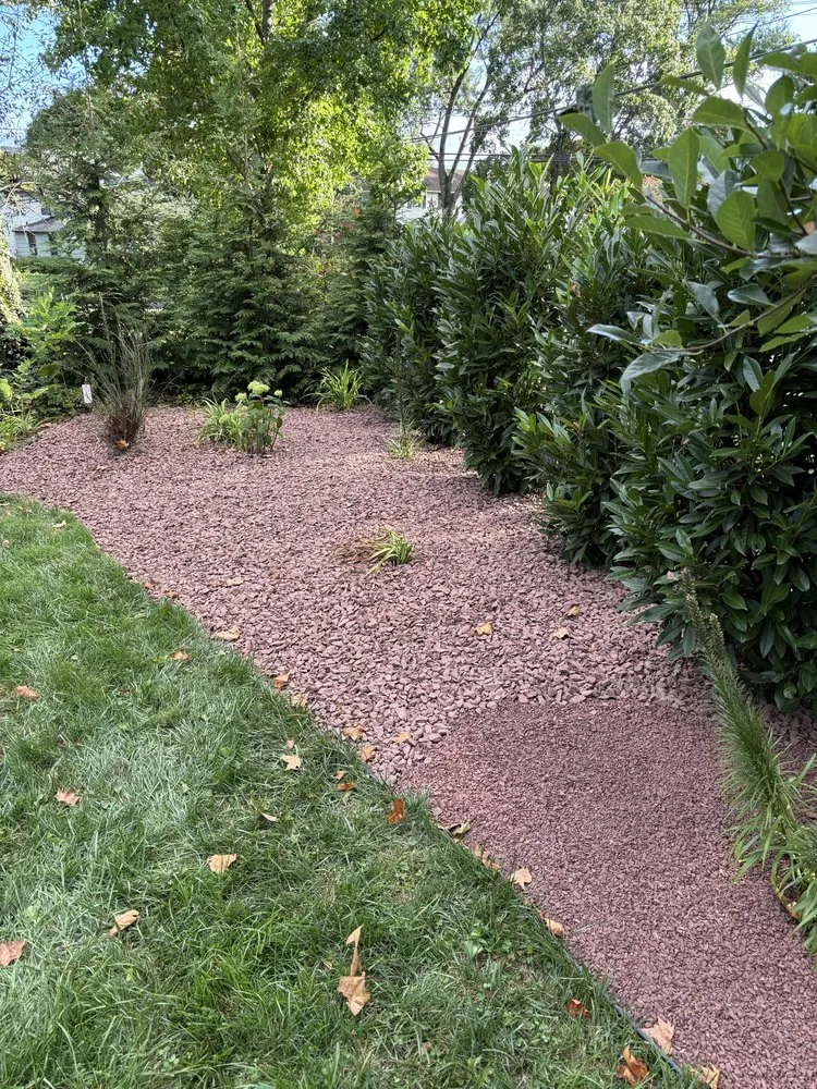 Local garden landscaping for beautiful yards in Rose Valley, PA by Logan’s Landscaping