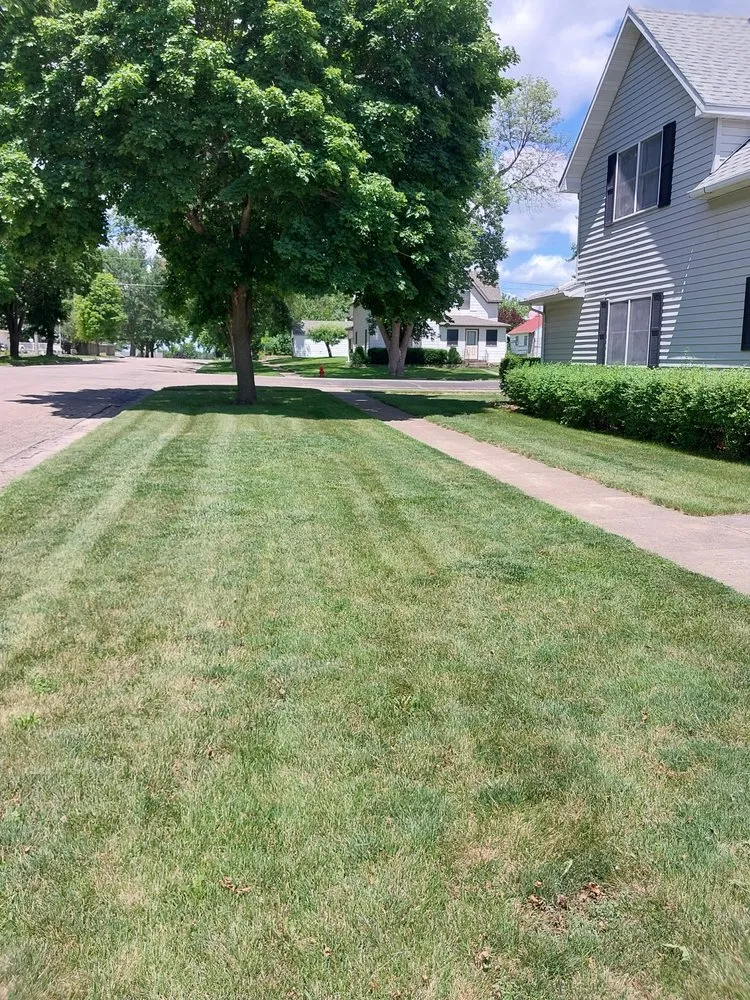 Custom lawn care service for year-round maintenance across Breda, IA - Logans Lawn
