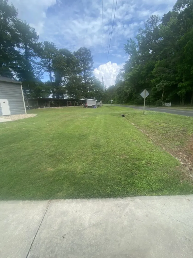 Affordable landscape installation experts serving New Bern, NC - Logan’s Mowing and Edging
