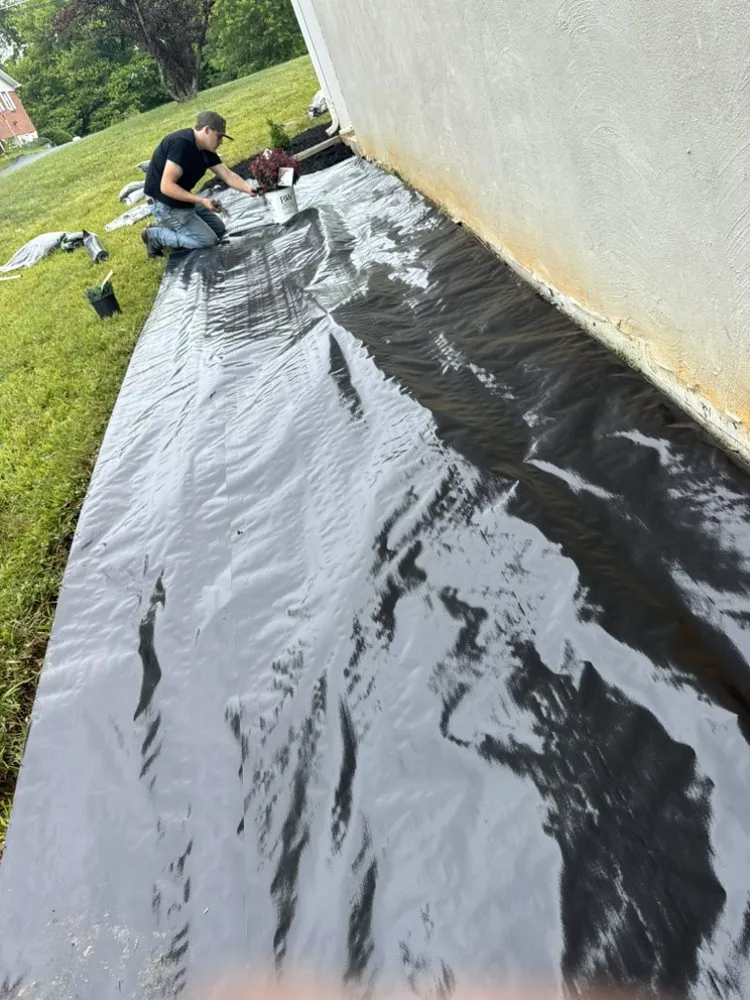 Top-rated lawn care service with custom design in Bristol, TN by Logan’s Mowing