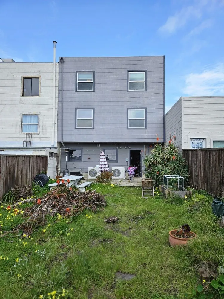 Custom outdoor landscaping for homes in San Francisco, CA by Logiculture