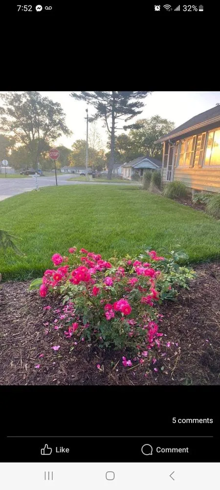 Reliable lawn mowing service in Lafayette, IN by Logsdon Lawns