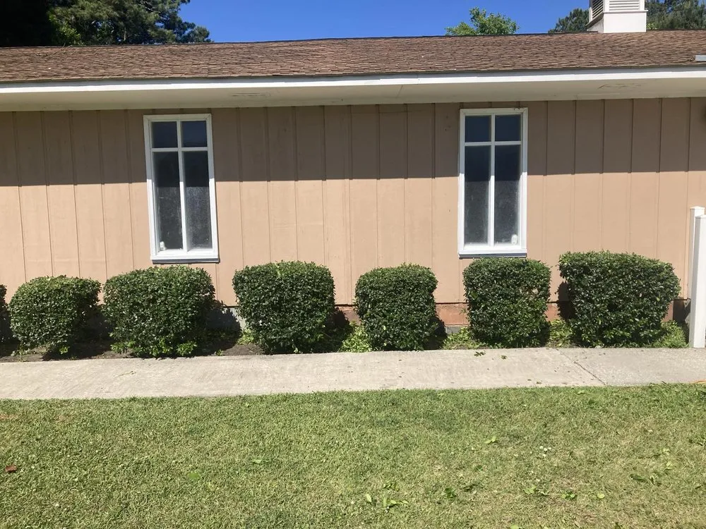 Expert lawn care service in Little River, SC - Logue’s Home Services