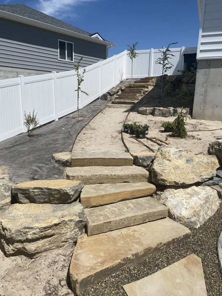 Local yard maintenance in Pocatello, ID - Lollie's Landscapes