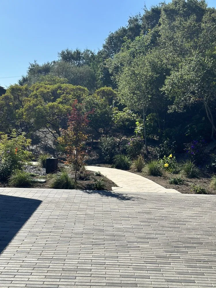 Reliable lawn mowing service for residential properties across San Mateo, CA - Loma Verde Gardens