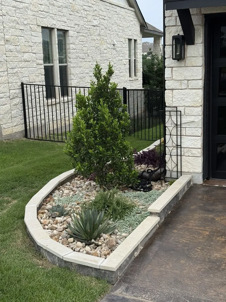 Reliable lawn mowing service in Austin, TX - Loma Verde Landscapes and Hardscapes